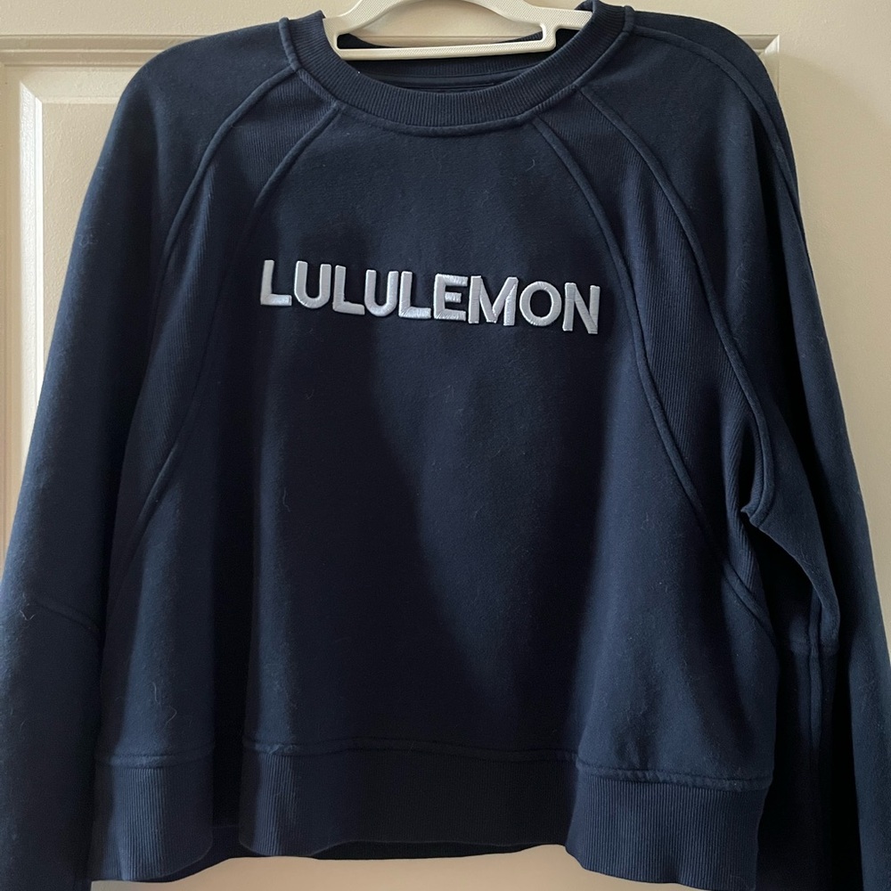Lululemon Athletica Scuba Pull Over Dark Blue Logo Crew Neck Sweatshirt